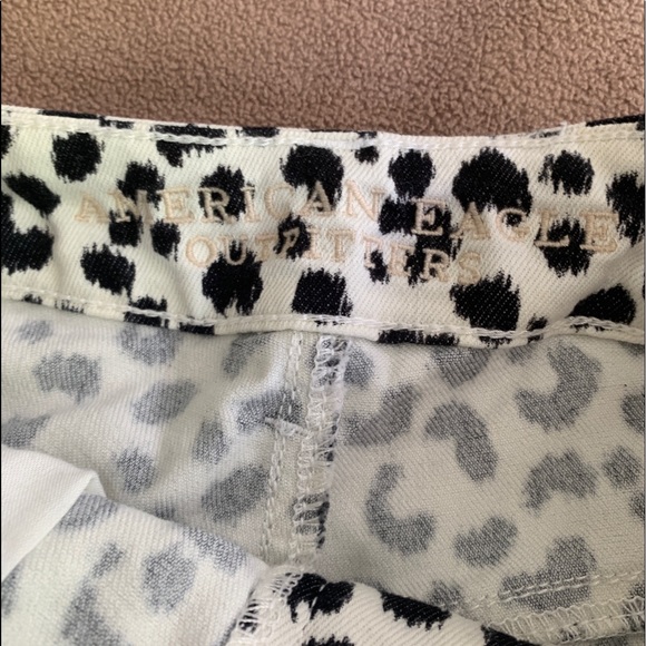 American eagle cheetah print shorts - Picture 4 of 5